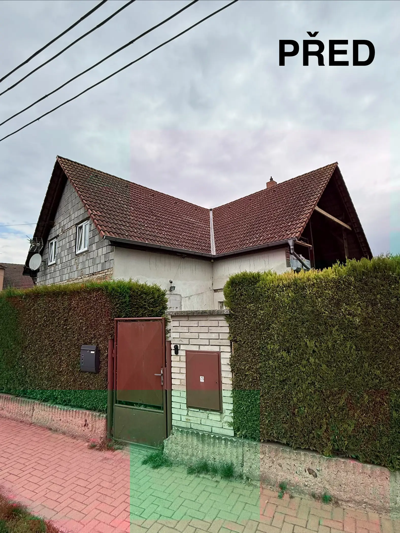 Střecha před čištěním